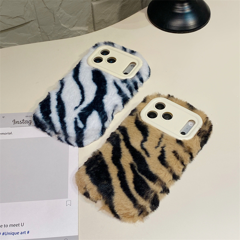 Luksusowe etui na telefon z wz – Apple Iphone 16 recenzja i cena